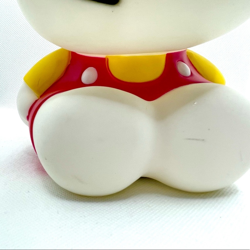 Hello Kitty Piggy Bank - Picture 6 of 10